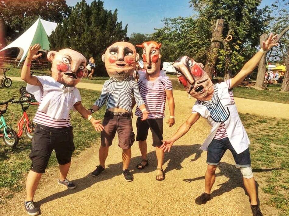 Masopustní masky čtyř hlav